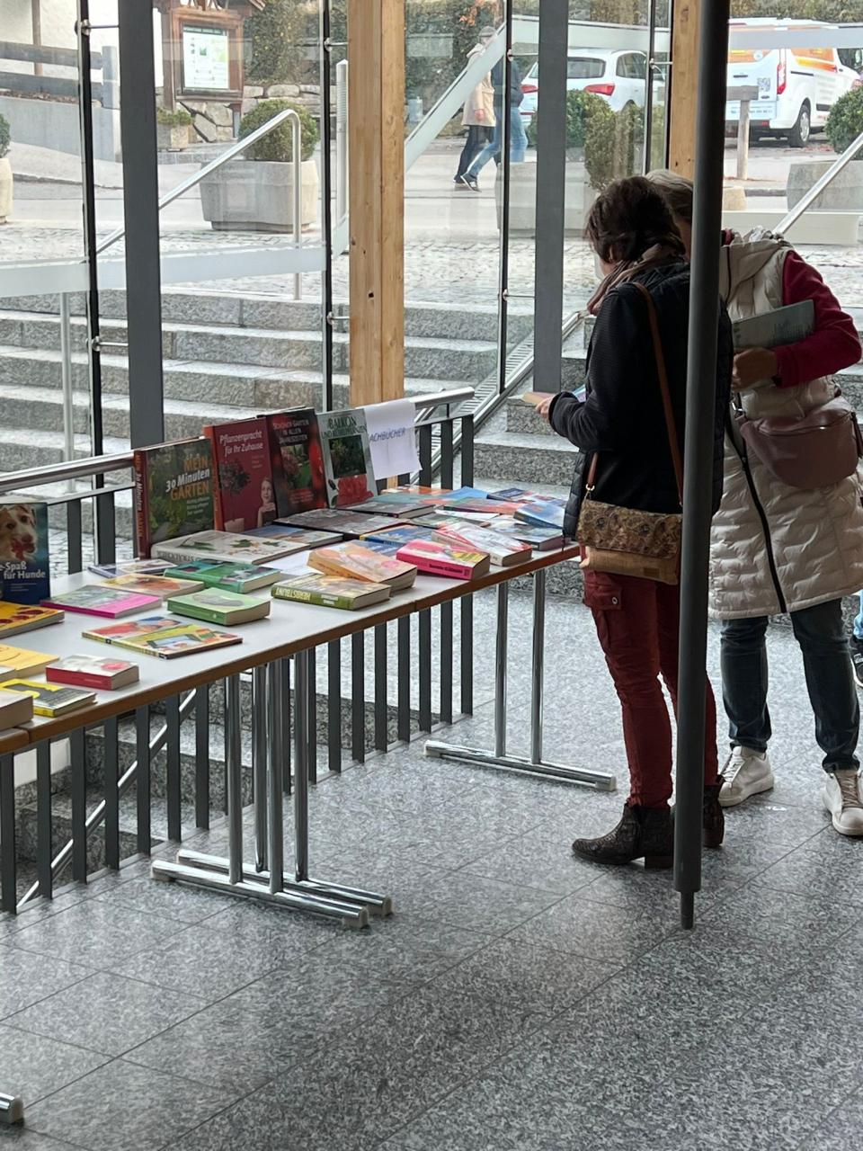 Bücherflohmarkt